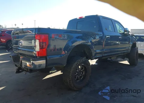 2017 Ford F-250 Lariat из США, поврежденный, VIN 1FT7W2BT3HEB91508